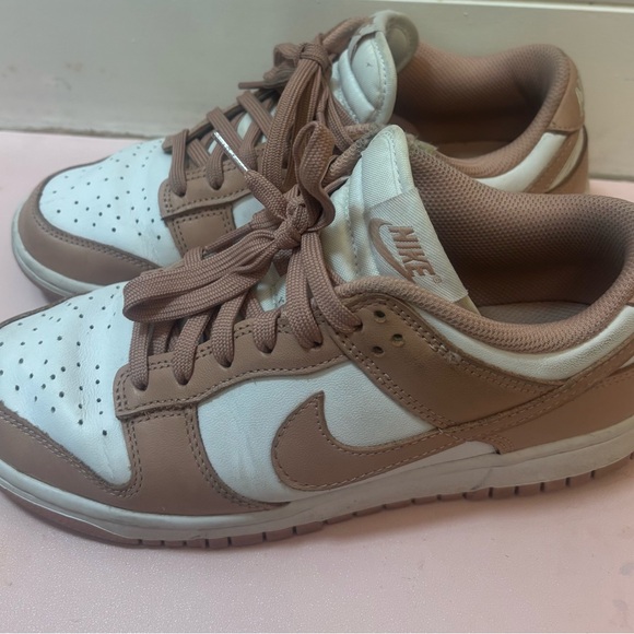 Nike Dunk Low White/Rose Whisper - Picture 3 of 6
